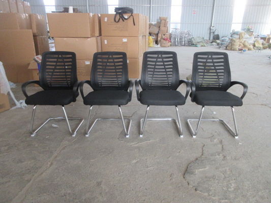 Chaise ergonomique de style moderne à base argentée en maille Chaise de bureau avec hauteur réglable