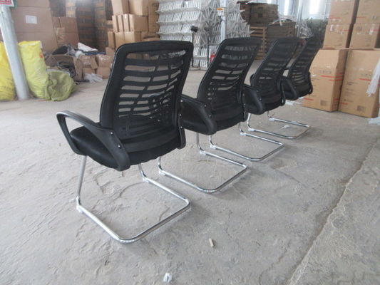 Chaise ergonomique de style moderne à base argentée en maille Chaise de bureau avec hauteur réglable