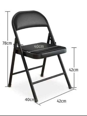 Courrier d'emballage Style de design moderne Chaise pliable avec cadre métallique blanc