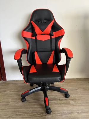 Chaise de jeu pour ordinateur de course de design moderne avec repose-pieds et repose-tête